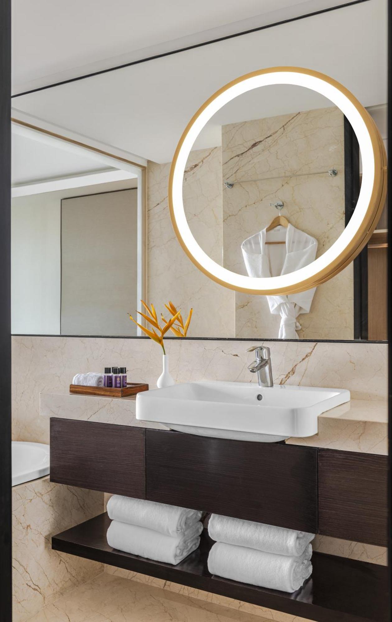 Vivanta Goa, Miramar Panaji Ngoại thất bức ảnh