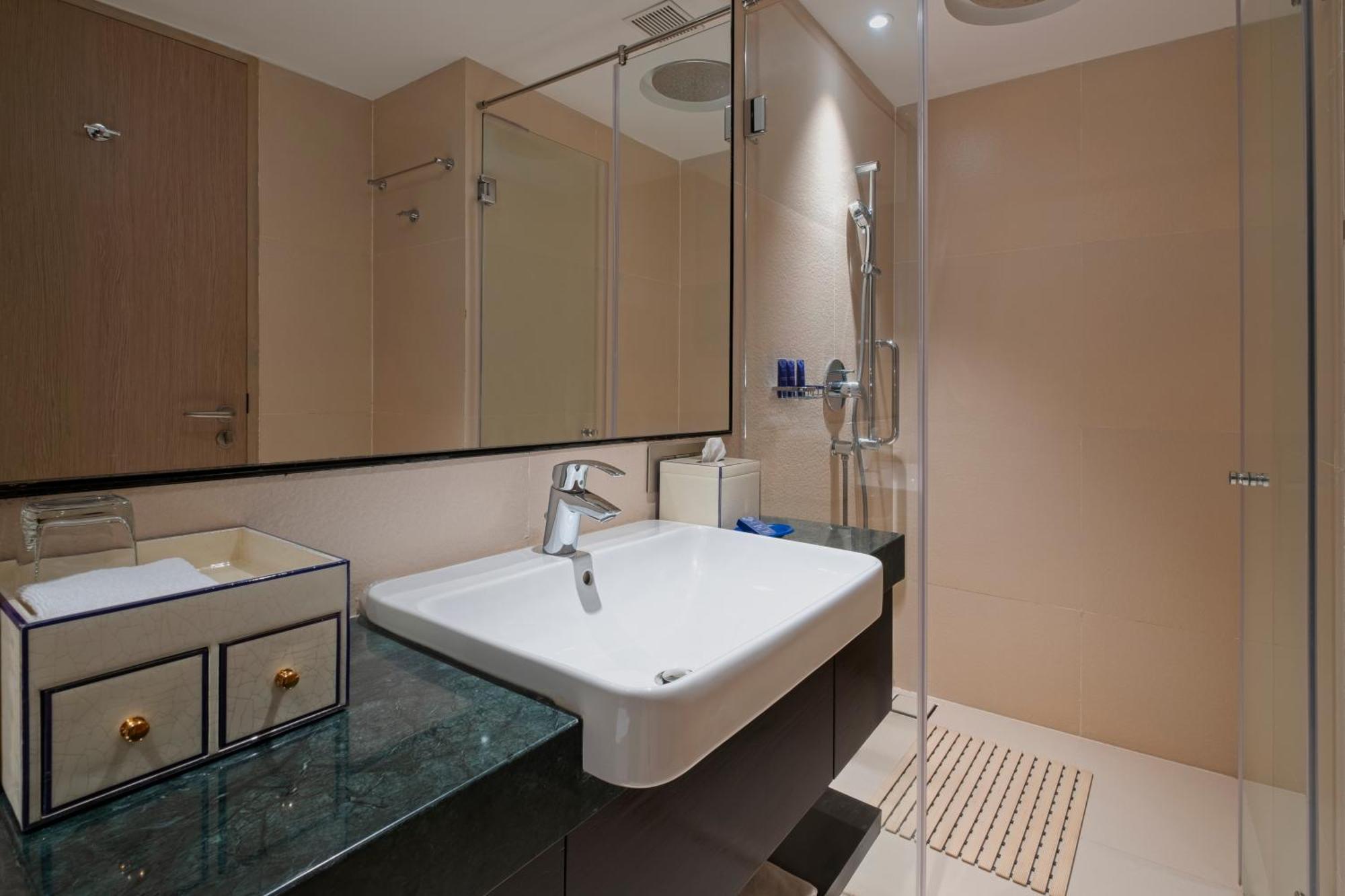 Vivanta Goa, Miramar Panaji Ngoại thất bức ảnh